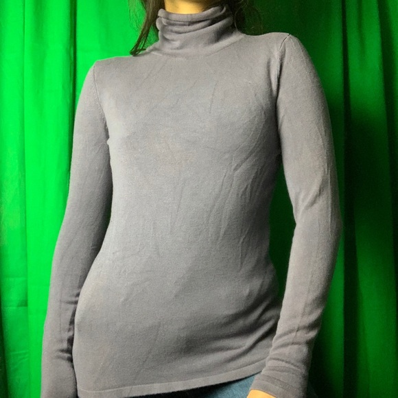 Lavender Turtleneck Joseph A Soft - Picture 2 of 6